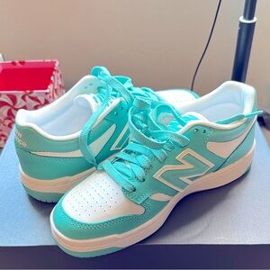 New Balance Kids Size 3.5 or Women’s Size 5 BNWB